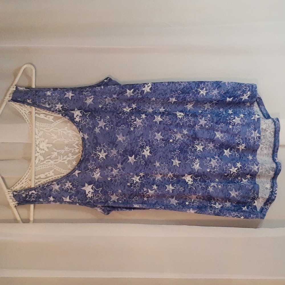 Rue 21 tank